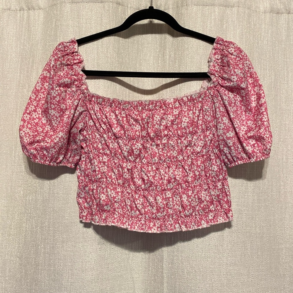 Pink top - Picture 1 of 2